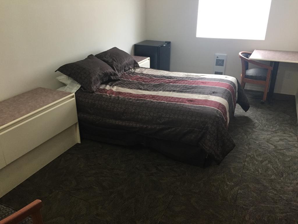 Invermere Hostel Luaran gambar